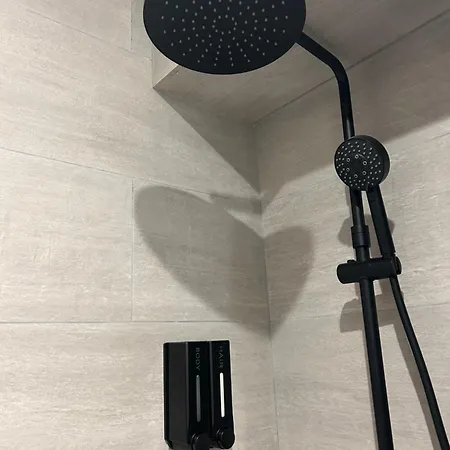 Cocoon Au Pied Des Montagnes *